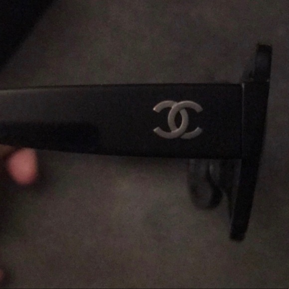 Chanel authentic sunglasses purchased from Neiman Marcus king of Prussia - Picture 6 of 11